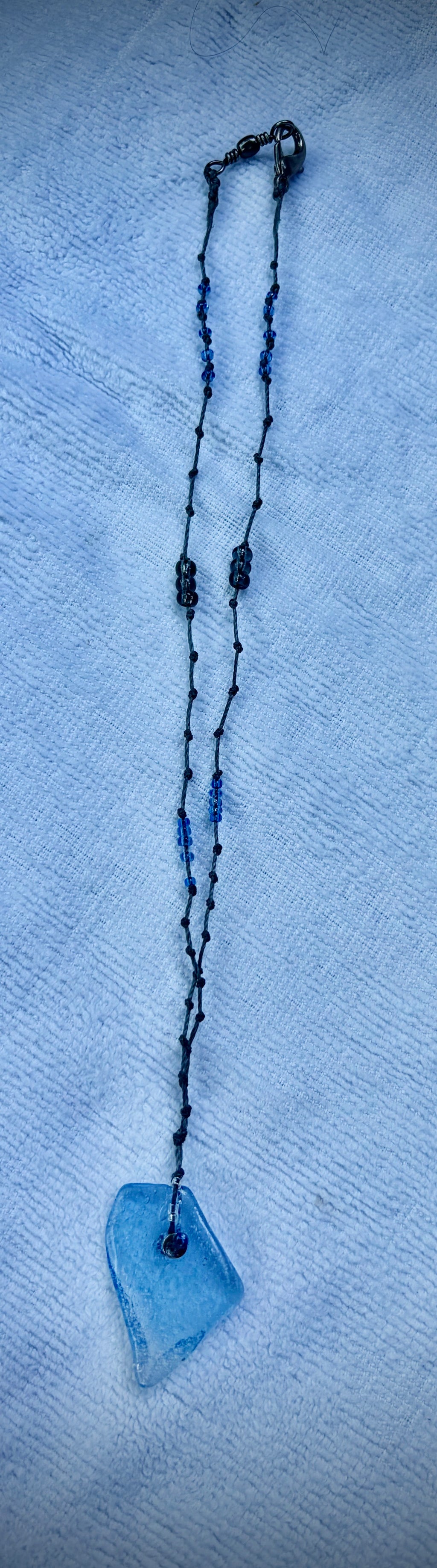 Snowy glass necklace