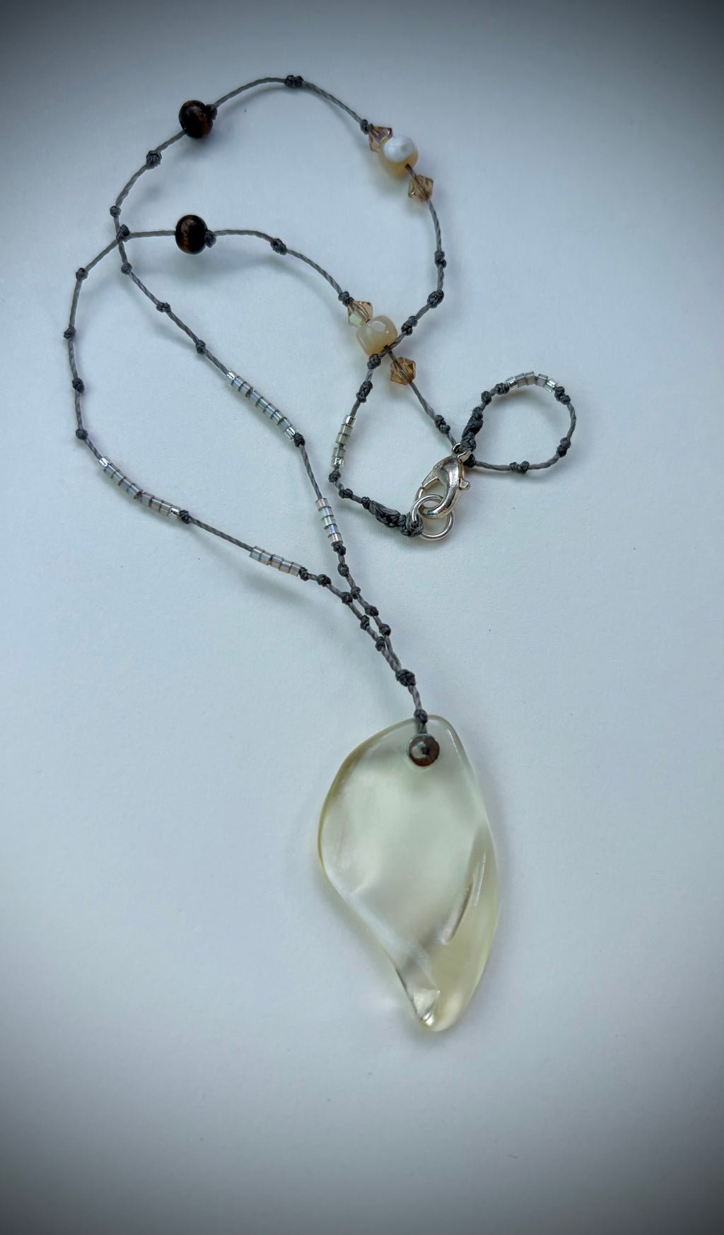 Creamy yellow glass necklace